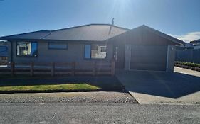 Jafa'S Holiday House